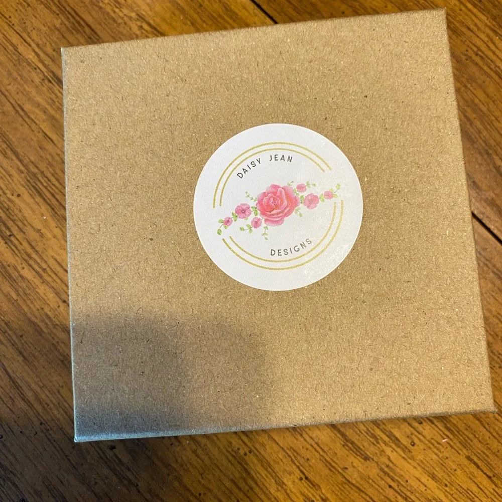 NIB ~ RARE ~ “GINGER” BROOCH ~ DAISY JEAN FLORAL - Picture 5 of 5